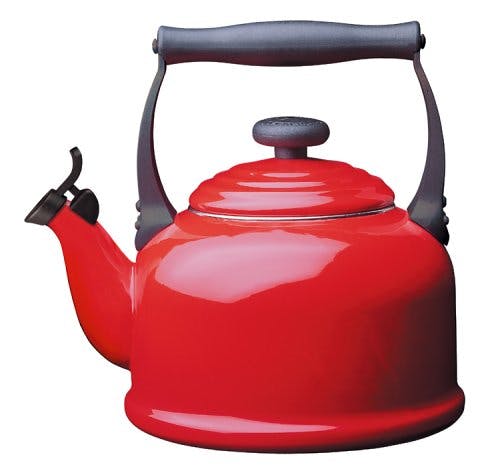 Le Creuset Wasserkessel Tradition, Füllmenge: 2,1 l, Emaillierter Stahl, Kirschrot, 92000800060000